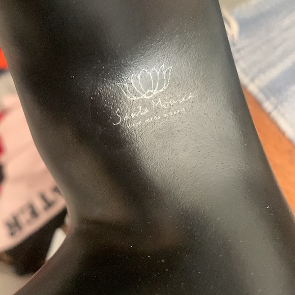 Mid Century Mod Bronzey Metal Camel (?) Statue - Picture 5 of 5